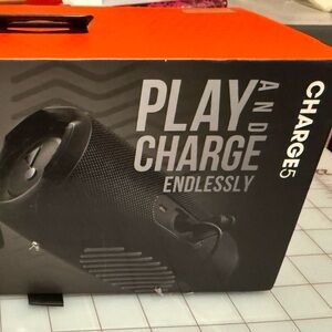 NEWT JBL Charge 5 Portable Speaker - Black